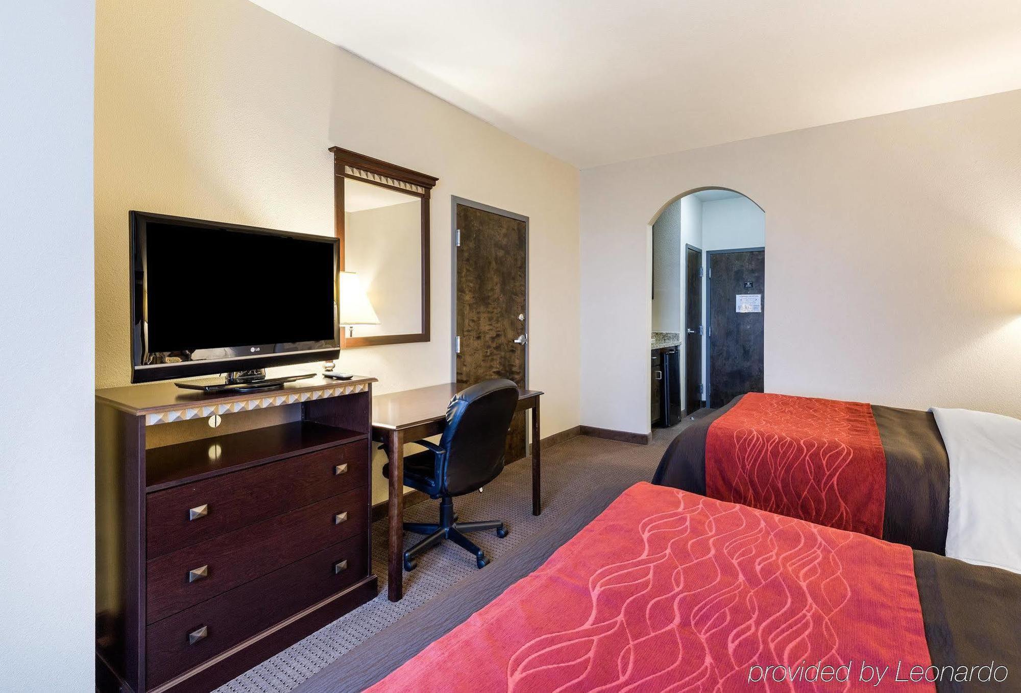 Comfort Inn & Suites Winnie Exterior foto